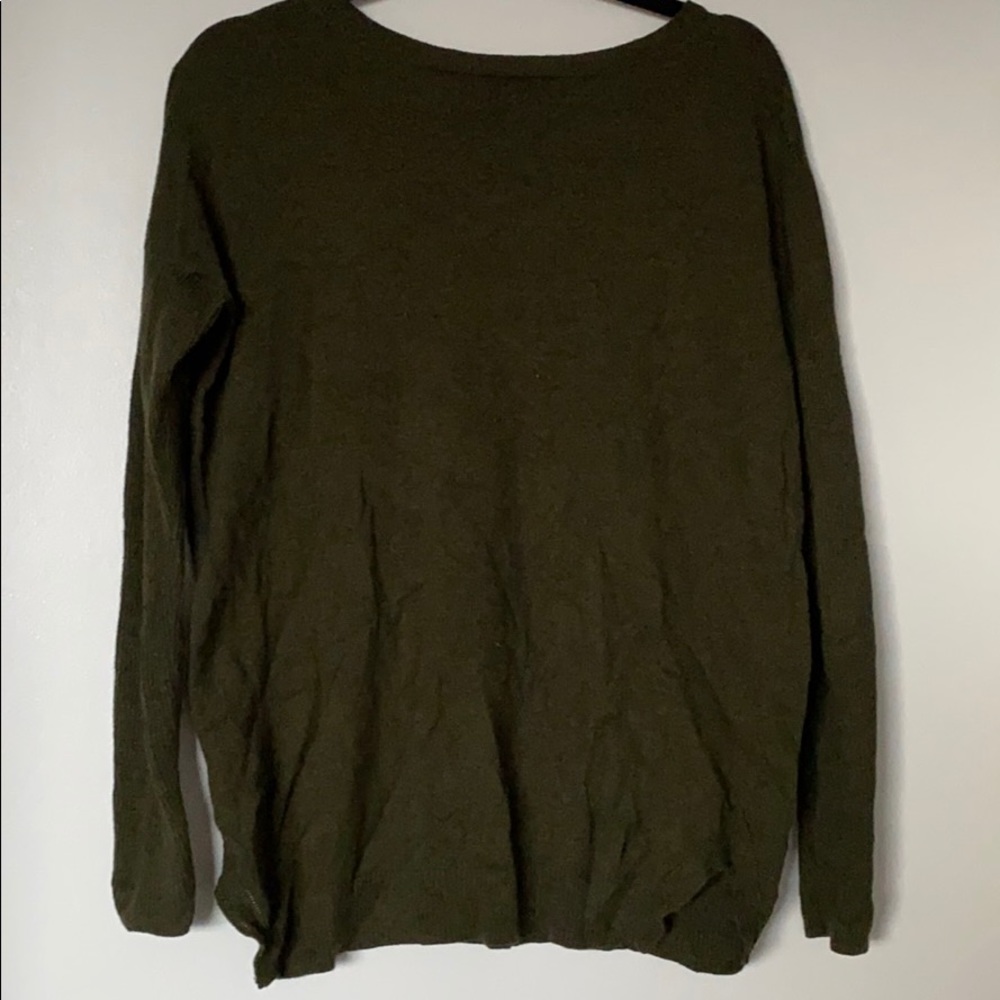 Sweater - Picture 4 of 4